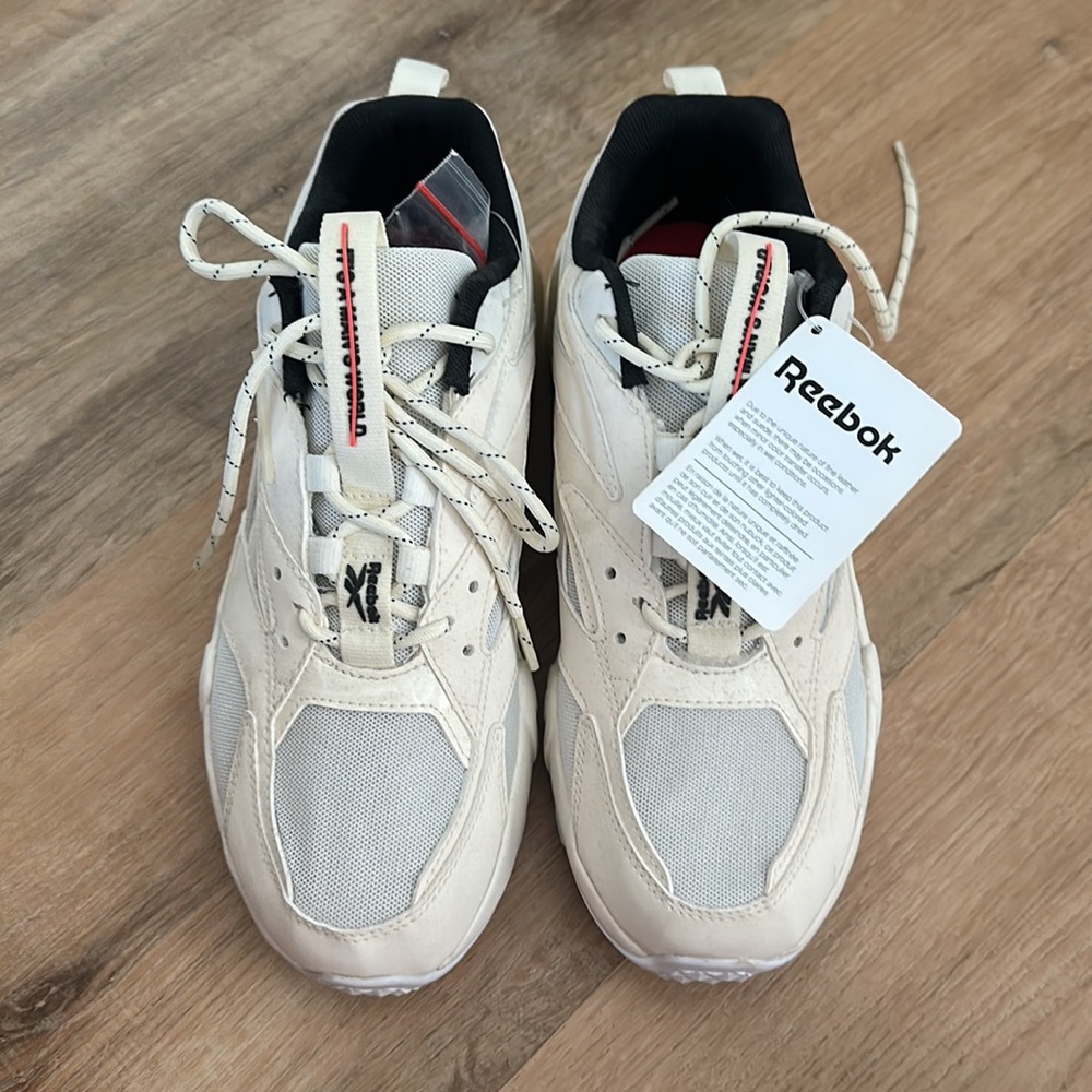 Reebok Aztrek Women Double Mix 'Chalk' , Size US 9